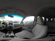 ✅ 2010 Ford Escape XLT • VIN: 1FMCU0DG1AKD17859 • Лот: 43638443. Опубликован ранее на IAAI с пробегом 106 025 миль. Бесплатный доступ к архиву аукционных продаж из США и подробный отчёт об истории автомобиля на DreamBid. Изображение 18.