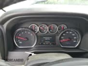 ✅ 2022 Chevrolet Silverado 2500HD • VIN: 1GC0YNE73NF320025 • Lot: 61838755. Wystawiony na Copart z przebiegiem 23 002 mil. Bezpłatny archiwum sprzedaży aukcyjnych z USA i szczegółowy raport historii pojazdu na DreamBid. Zdjęcie 9.