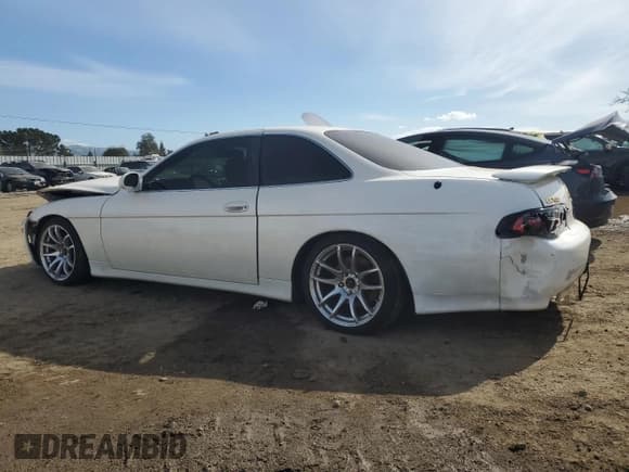 ✅ 1998 Lexus SC 400 • VIN: JT8CH32Y9W1001434 • Лот: 44635385. Опубликован ранее на Copart с пробегом 125 440 миль. Бесплатный доступ к архиву аукционных продаж из США и подробный отчёт об истории автомобиля на DreamBid. Изображение 2.