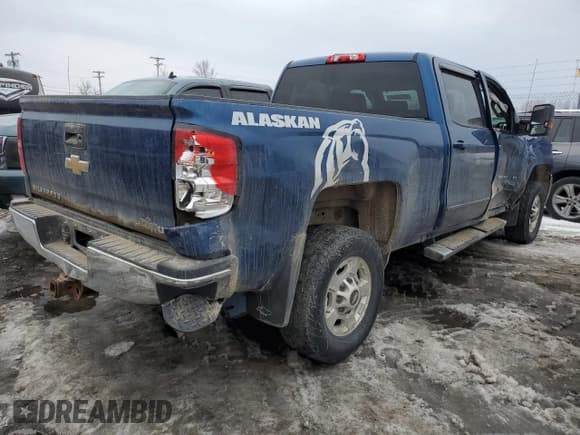 ✅ 2018 Chevrolet Silverado 2500HD LT • VIN: 1GC1KVEG8JF190582 • Lot: 47022945. Wystawiony na Copart z przebiegiem 220 138 mil. Bezpłatny archiwum sprzedaży aukcyjnych z USA i szczegółowy raport historii pojazdu na DreamBid. Zdjęcie 3.