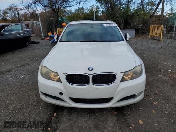 ✅ 2009 BMW 3 Series 328i • VIN: WBAPH73559A171855 • Lot: 91285325. Listed on Copart with 261,391 mi. Free auction sales archive from the USA and detailed vehicle history report at DreamBid. Image 5.