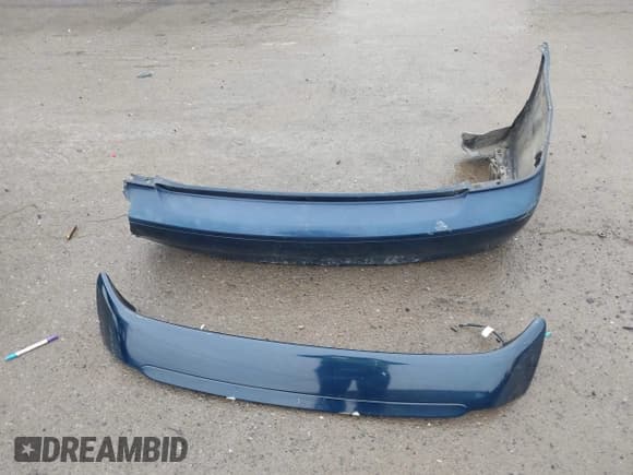 ✅ 2004 Subaru Legacy L • VIN: 4S3BE625847210350 • Lot: 42221639. Listed on IAAI with 167,126 mi. Free auction sales archive from the USA and detailed vehicle history report at DreamBid. Image 12.