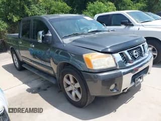 ✅ 2011 Nissan Titan SL • VIN: 1N6BA0ED4BN317719 • Lot: 42441942. Wystawiony na IAAI z przebiegiem 213 320 mil. Bezpłatny archiwum sprzedaży aukcyjnych z USA i szczegółowy raport historii pojazdu na DreamBid. Zdjęcie 1.