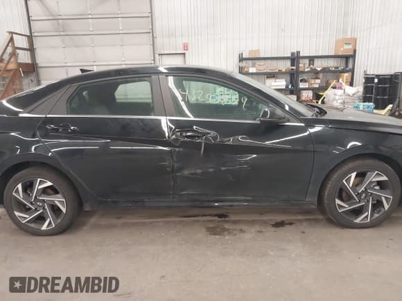 ✅ 2024 Hyundai Elantra Limited • VIN: KMHLN4DJ7RU114121 • Лот: 43253574. Опубликован ранее на IAAI с пробегом 35 101 миль. Бесплатный доступ к архиву аукционных продаж из США и подробный отчёт об истории автомобиля на DreamBid. Изображение 14.