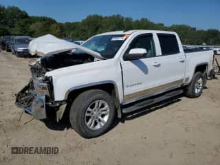 2018 Chevrolet Silverado 1500 LT z VIN 3GCPCREC5JG379670, wystawiony jako Copart lot #84902715 z przebiegiem 78 796 mil mil oraz Szkoda całkowita • Salvage title. Historia ofert i sprzedaży dostępna na DreamBid. Obrazek 1.