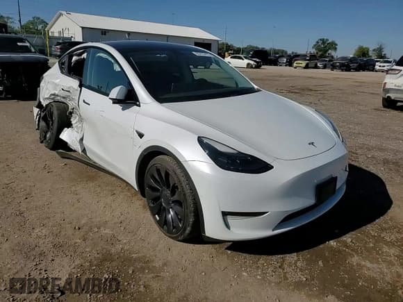 ✅ 2022 Tesla Model Y Performance • VIN: 7SAYGDEF3NF522104 • Lot: 85723415. Listed on Copart with 23,136 mi. Free auction sales archive from the USA and detailed vehicle history report at DreamBid. Image 13.