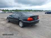 ✅ 2004 BMW 3 Series 325i • VIN: WBAEV33474KR28791 • Lot: 43064226. Listed on IAAI with 131,914 mi. Free auction sales archive from the USA and detailed vehicle history report at DreamBid. Image 3.