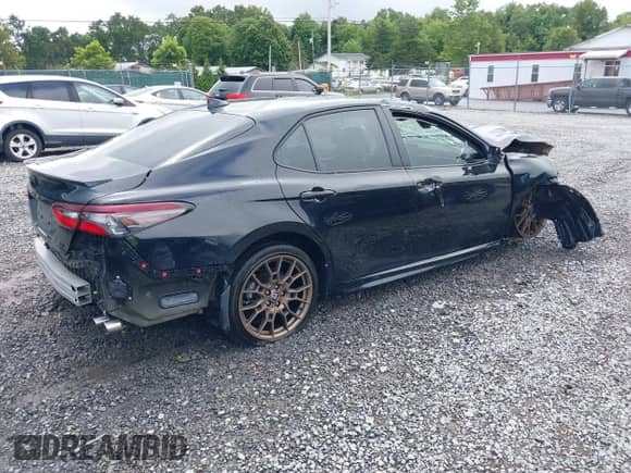 2023 Toyota Camry SE with VIN 4T1T11BK0PU083720, listed as a IAAI auction lot 42967982 with 19,972 mi miles and . Bid and sale history available at DreamBid. Image 4.