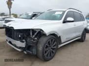 ✅ 2019 BMW X7 xDrive50i • VIN: 5UXCX4C54KLS38182 • Lot: 42205439. Listed on IAAI with 33,542 mi. Free auction sales archive from the USA and detailed vehicle history report at DreamBid. Image 2.