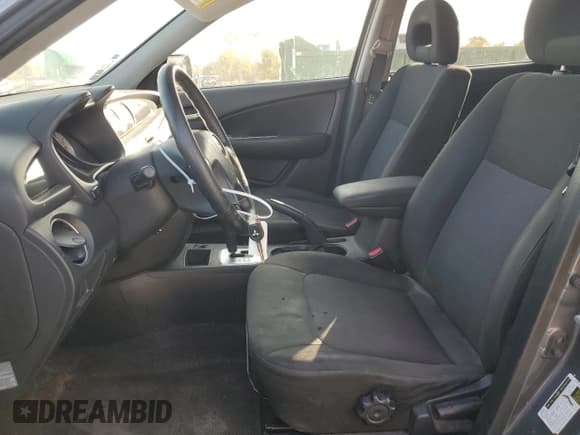 ✅ 2006 Mitsubishi Outlander XLS • VIN: JA4LZ41F36U028464 • Lot: 76366934. Wystawiony na Copart z przebiegiem 214 534 mil. Bezpłatny archiwum sprzedaży aukcyjnych z USA i szczegółowy raport historii pojazdu na DreamBid. Zdjęcie 7.