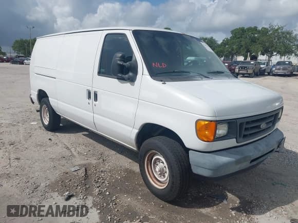 ✅ 2007 Ford Econoline Cargo Commercial • VIN: 1FTNE24W27DA99831 • Лот: 42292439. Опубликован ранее на IAAI с пробегом 280 756 миль. Бесплатный доступ к архиву аукционных продаж из США и подробный отчёт об истории автомобиля на DreamBid. Изображение 1.