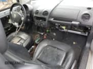 ✅ 2000 Volkswagen Beetle GLX • VIN: 3VWDD21C0YM482825 • Lot: 53031135. Wystawiony na Copart z przebiegiem 153 167 mil. Bezpłatny archiwum sprzedaży aukcyjnych z USA i szczegółowy raport historii pojazdu na DreamBid. Zdjęcie 8.