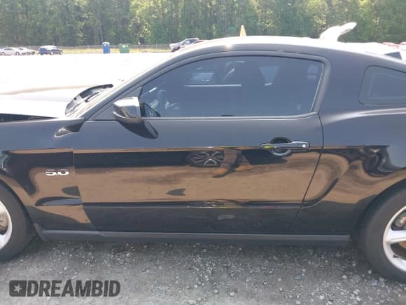 ✅ 2012 Ford Mustang GT Premium • VIN: 1ZVBP8CF2C5251013 • Lot: 42376958. Listed on IAAI with 63,474 mi. Free auction sales archive from the USA and detailed vehicle history report at DreamBid. Image 14.