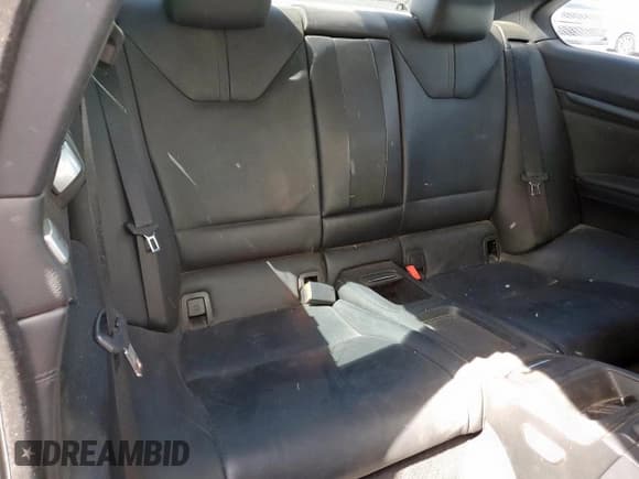 ✅ 2011 BMW M3 • VIN: WBSKG9C57BE368416 • Lot: 65966775. Wystawiony na Copart z przebiegiem 66 303 mil. Bezpłatny archiwum sprzedaży aukcyjnych z USA i szczegółowy raport historii pojazdu na DreamBid. Zdjęcie 10.