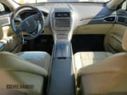 ✅ 2013 Lincoln MKZ • VIN: 3LN6L2JK3DR827957 • Lot: 81900845. Wystawiony na Copart z przebiegiem 91 262 mil. Bezpłatny archiwum sprzedaży aukcyjnych z USA i szczegółowy raport historii pojazdu na DreamBid. Zdjęcie 8.