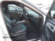 ✅ 2023 Ford Explorer ST-Line • VIN: 1FMSK7KH0PGA48562 • Lot: 40530822. Wystawiony na IAAI z przebiegiem 30 962 mil. Bezpłatny archiwum sprzedaży aukcyjnych z USA i szczegółowy raport historii pojazdu na DreamBid. Zdjęcie 5.