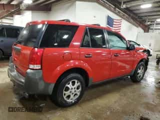 2004 Saturn VUE z VIN 5GZCZ23D74S851282, wystawiony jako Copart lot #82529004 z przebiegiem 180 688 mil mil oraz Czysty tytuł • Clean title. Historia ofert i sprzedaży dostępna na DreamBid. Obrazek 3.