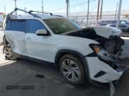 ✅ 2021 Volkswagen Atlas SE • VIN: 1V2HR2CA8MC514027 • Lot: 42260413. Listed on IAAI with 37,687 mi. Free auction sales archive from the USA and detailed vehicle history report at DreamBid. Image 1.