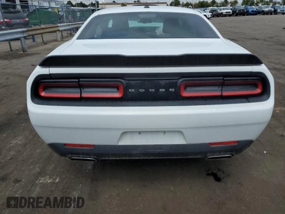 ✅ 2015 Dodge Challenger SXT • VIN: 2C3CDZAG5FH888433 • Lot: 66753744. Wystawiony na Copart z przebiegiem 155 666 mil. Bezpłatny archiwum sprzedaży aukcyjnych z USA i szczegółowy raport historii pojazdu na DreamBid. Zdjęcie 6.