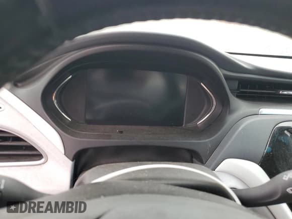 ✅ 2017 Chevrolet Bolt EV Premier • VIN: 1G1FX6S03H4147464 • Lot: 76112294. Wystawiony na Copart z przebiegiem Nie podano. Bezpłatny archiwum sprzedaży aukcyjnych z USA i szczegółowy raport historii pojazdu na DreamBid. Zdjęcie 9.