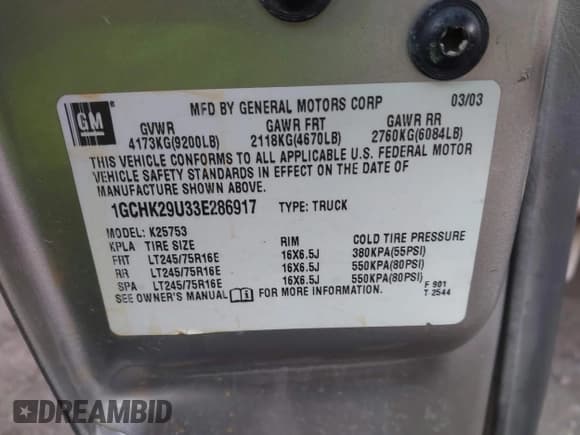 ✅ 2003 Chevrolet Silverado 2500HD LS • VIN: 1GCHK29U33E286917 • Lot: 43442116. Wystawiony na IAAI z przebiegiem 273 361 mil. Bezpłatny archiwum sprzedaży aukcyjnych z USA i szczegółowy raport historii pojazdu na DreamBid. Zdjęcie 9.