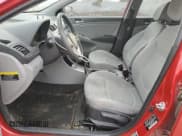 ✅ 2015 Hyundai Accent GS • VIN: KMHCT5AE8FU227039 • Lot: 90753775. Wystawiony na Copart z przebiegiem 125 558 mil. Bezpłatny archiwum sprzedaży aukcyjnych z USA i szczegółowy raport historii pojazdu na DreamBid. Zdjęcie 7.