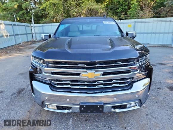 ✅ 2019 Chevrolet Silverado 1500 LTZ • VIN: 3GCUYGED4KG105573 • Lot: 89735075. Wystawiony na Copart z przebiegiem 168 318 mil. Bezpłatny archiwum sprzedaży aukcyjnych z USA i szczegółowy raport historii pojazdu na DreamBid. Zdjęcie 5.