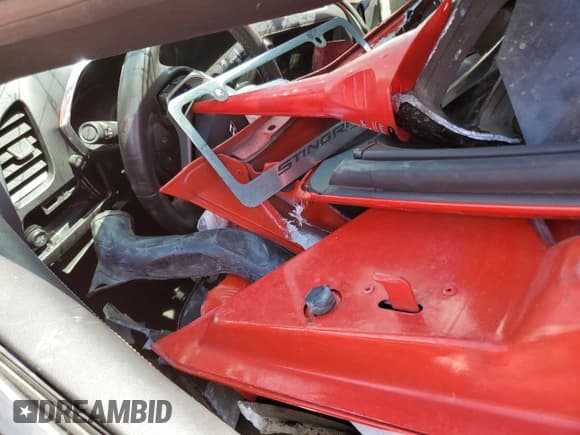 ✅ 2015 Chevrolet Corvette 1LT • VIN: 1G1YB2D7XF5105536 • Lot: 63588585. Wystawiony na Copart z przebiegiem 51 490 mil. Bezpłatny archiwum sprzedaży aukcyjnych z USA i szczegółowy raport historii pojazdu na DreamBid. Zdjęcie 8.