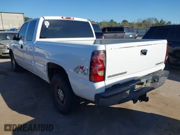 2004 Chevrolet Silverado 1500 with VIN 1GCEK19T64E227818, listed as a IAAI auction lot 41765874 with 326,514 mi miles and . Bid and sale history available at DreamBid. Image 3.