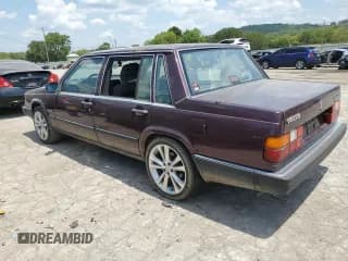 ✅ 1989 Volvo 760 • VIN: YV1GA8748K0068031 • Lot: 62872354. Wystawiony na Copart z przebiegiem 162 923 mil. Bezpłatny archiwum sprzedaży aukcyjnych z USA i szczegółowy raport historii pojazdu na DreamBid. Zdjęcie 2.