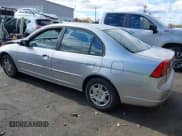 ✅ 2002 Honda Civic LX • VIN: 2HGES16562H592576 • Lot: 43637627. Listed on IAAI with 1,376,965 mi. Free auction sales archive from the USA and detailed vehicle history report at DreamBid. Image 3.