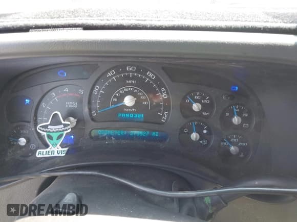 ✅ 2004 Chevrolet Silverado 2500HD LS • VIN: 1GCHC23144F163974 • Лот: 42315849. Опубликован ранее на IAAI с пробегом 273 527 миль. Бесплатный доступ к архиву аукционных продаж из США и подробный отчёт об истории автомобиля на DreamBid. Изображение 7.