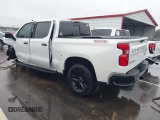 ✅ 2021 Chevrolet Silverado 1500 LT Trail Boss • VIN: 3GCPYFEL9MG134648 • Lot: 43336675. Wystawiony na IAAI z przebiegiem 94 531 mil. Bezpłatny archiwum sprzedaży aukcyjnych z USA i szczegółowy raport historii pojazdu na DreamBid. Zdjęcie 3.