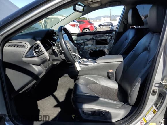 ✅ 2019 Toyota Camry XSE • VIN: 4T1B61HK9KU198393 • Lot: 91930375. Listed on Copart with 64,298 mi. Free auction sales archive from the USA and detailed vehicle history report at DreamBid. Image 7.