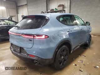 2024 Dodge Hornet R/T с VIN ZACPDFCW1R3A23842, выставлен на аукционе Copart как лот 44636255 с пробегом 5 222 миль миль и Списание • Salvage title. История ставок и продаж доступна на DreamBid. Изображение 3.