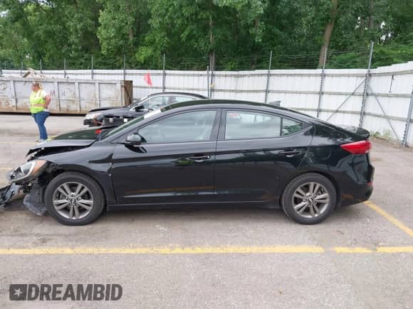 2018 Hyundai Elantra Limited с VIN 5NPD84LF3JH218925, выставлен на аукционе IAAI как лот 42542665 с пробегом 147 774 миль миль и . История ставок и продаж доступна на DreamBid. Изображение 15.