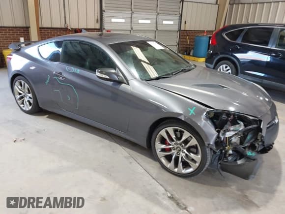 ✅ 2013 Hyundai Genesis Coupe Grand Touring • VIN: KMHHU6KJ9DU108708 • Lot: 43644209. Wystawiony na IAAI z przebiegiem 219 400 mil. Bezpłatny archiwum sprzedaży aukcyjnych z USA i szczegółowy raport historii pojazdu na DreamBid. Zdjęcie 1.