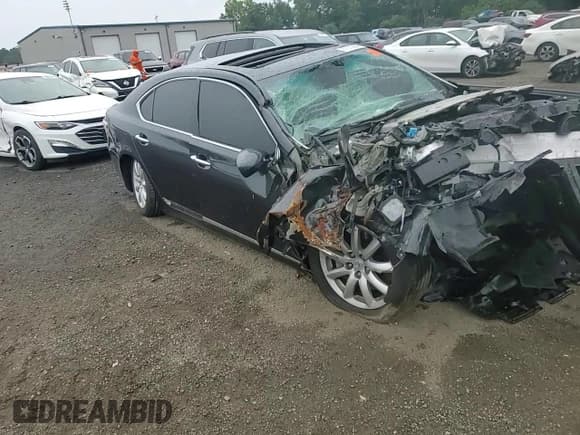 ✅ 2009 Lexus LS 460 • VIN: JTHCL46F795002866 • Lot: 67570205. Listed on Copart with Not provided. Free auction sales archive from the USA and detailed vehicle history report at DreamBid. Image 13.