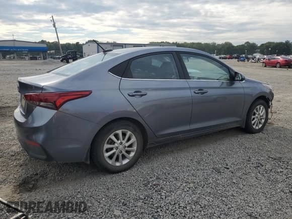 2019 Hyundai Accent SE z VIN 3KPC24A30KE045540, wystawiony jako Copart lot #70017714 z przebiegiem 52 842 mil mil oraz Czysty tytuł • Clean title. Historia ofert i sprzedaży dostępna na DreamBid. Obrazek 3.