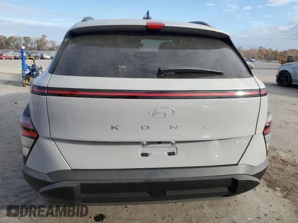 2025 Hyundai Kona SEL with VIN KM8HBCAB3SU212459, listed as a Copart auction lot 79527264 with 446 mi miles and Salvage title. Bid and sale history available at DreamBid. Image 6.