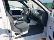 ✅ 2002 Isuzu Rodeo S • VIN: 4S2CK58W524321108 • Lot: 42352330. Listed on IAAI with 270,614 mi. Free auction sales archive from the USA and detailed vehicle history report at DreamBid. Image 5.