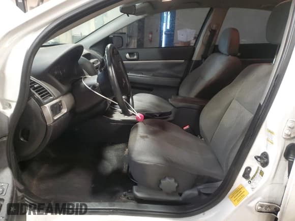 ✅ 2010 Mitsubishi Galant FE • VIN: 4A32B2FF7AE013727 • Лот: 60891425. Опубликован ранее на Copart с пробегом 167 452 миль. Бесплатный доступ к архиву аукционных продаж из США и подробный отчёт об истории автомобиля на DreamBid. Изображение 7.