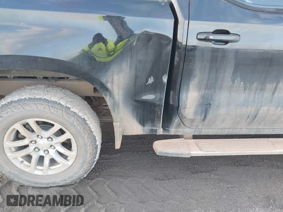 ✅ 2019 Chevrolet Silverado 1500 LT • VIN: 1GCPYDEK9KZ387882 • Lot: 41156154. Wystawiony na IAAI z przebiegiem 174 267 mil. Bezpłatny archiwum sprzedaży aukcyjnych z USA i szczegółowy raport historii pojazdu na DreamBid. Zdjęcie 6.