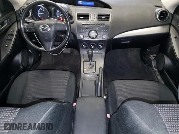 ✅ 2012 Mazda 3 i Sport • VIN: JM1BL1UF7C1586232 • Лот: 82646115. Опубликован ранее на Copart с пробегом 97 863 миль. Бесплатный доступ к архиву аукционных продаж из США и подробный отчёт об истории автомобиля на DreamBid. Изображение 8.