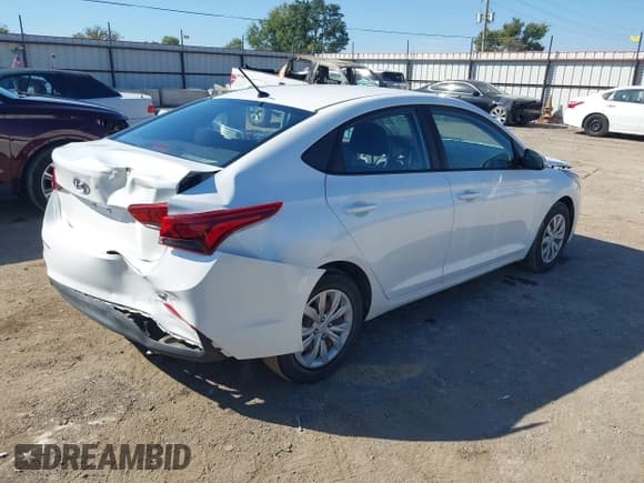 ✅ 2019 Hyundai Accent SE • VIN: 3KPC24A3XKE057694 • Lot: 43345836. Listed on IAAI with 86,293 mi. Free auction sales archive from the USA and detailed vehicle history report at DreamBid. Image 4.