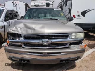 ✅ 2000 Chevrolet Suburban LT • VIN: 3GNFK16T2YG111160 • Лот: 53050345. Опубликован ранее на Copart с пробегом 167 293 миль. Бесплатный доступ к архиву аукционных продаж из США и подробный отчёт об истории автомобиля на DreamBid. Изображение 5.