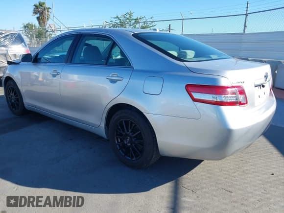 ✅ 2011 Toyota Camry XLE • VIN: 4T4BF3EK4BR197898 • Lot: 43519821. Listed on IAAI with 128,057 mi. Free auction sales archive from the USA and detailed vehicle history report at DreamBid. Image 3.