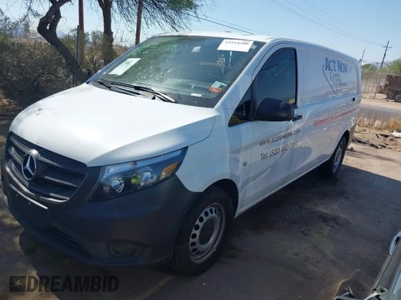 ✅ 2022 Mercedes-Benz Metris Cargo • VIN: W1YV0CEY5N3964570 • Lot: 42554300. Wystawiony na IAAI z przebiegiem 37 515 mil. Bezpłatny archiwum sprzedaży aukcyjnych z USA i szczegółowy raport historii pojazdu na DreamBid. Zdjęcie 18.