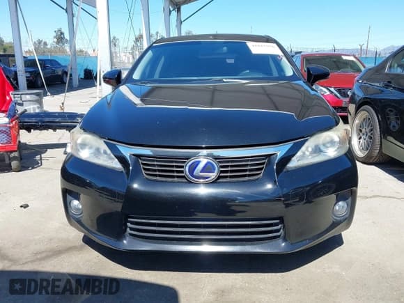 ✅ 2012 Lexus CT 200h Premium • VIN: JTHKD5BH0C2093218 • Lot: 41815958. Wystawiony na IAAI z przebiegiem 113 177 mil. Bezpłatny archiwum sprzedaży aukcyjnych z USA i szczegółowy raport historii pojazdu na DreamBid. Zdjęcie 13.