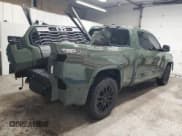 ✅ 2022 Toyota Tundra SR5 • VIN: 5TFLA5DAXNX041700 • Lot: 80904805. Listed on Copart with 45,051 mi. Free auction sales archive from the USA and detailed vehicle history report at DreamBid. Image 3.